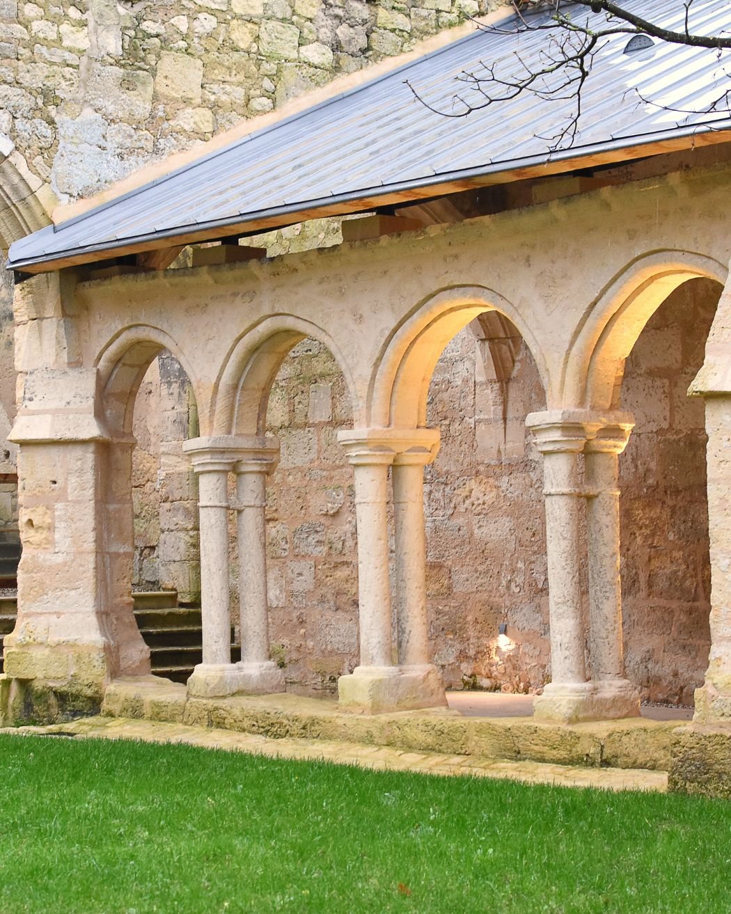 A Pilgrimage to the Right Bank