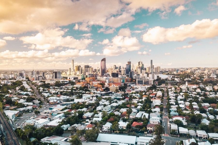 Meeting Brisbane's River Curves and Subtropical Sunshine