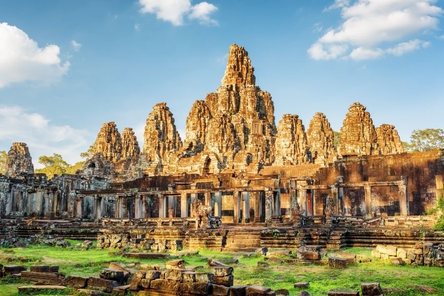 Ancient Stone and Golden Sunrises in Siem Reap