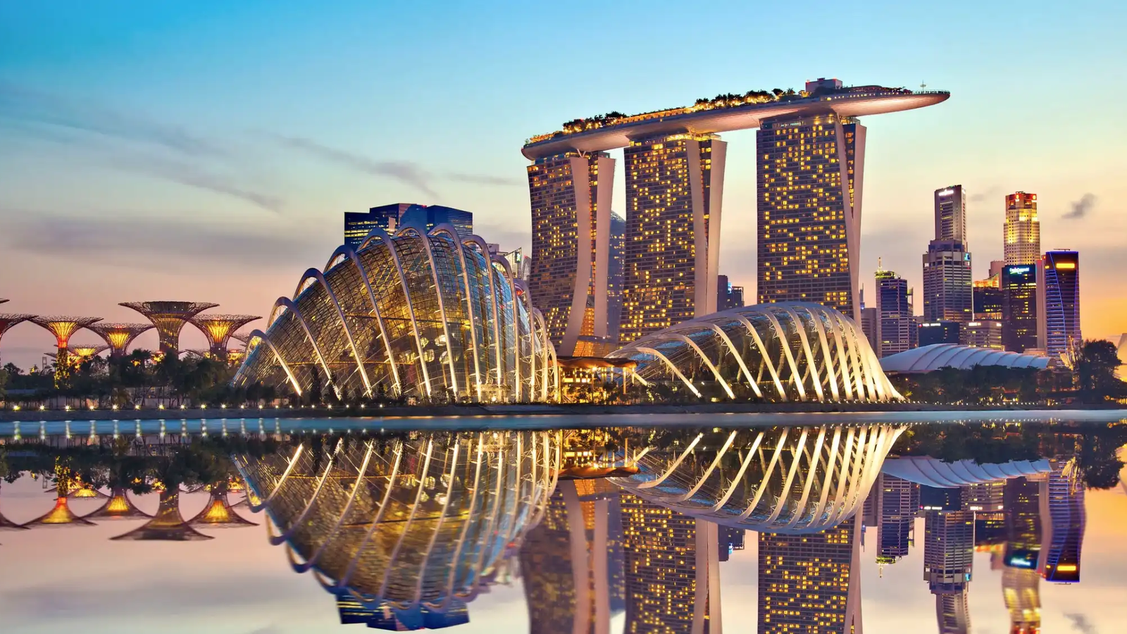 Singapore skyline and destination imagery